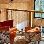 2 Bedroom Stunning In Gralewo-stacja Uzdowo