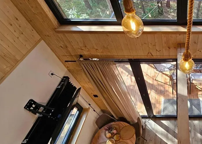 Holiday home 2 Bedroom Stunning In Gralewo-stacja